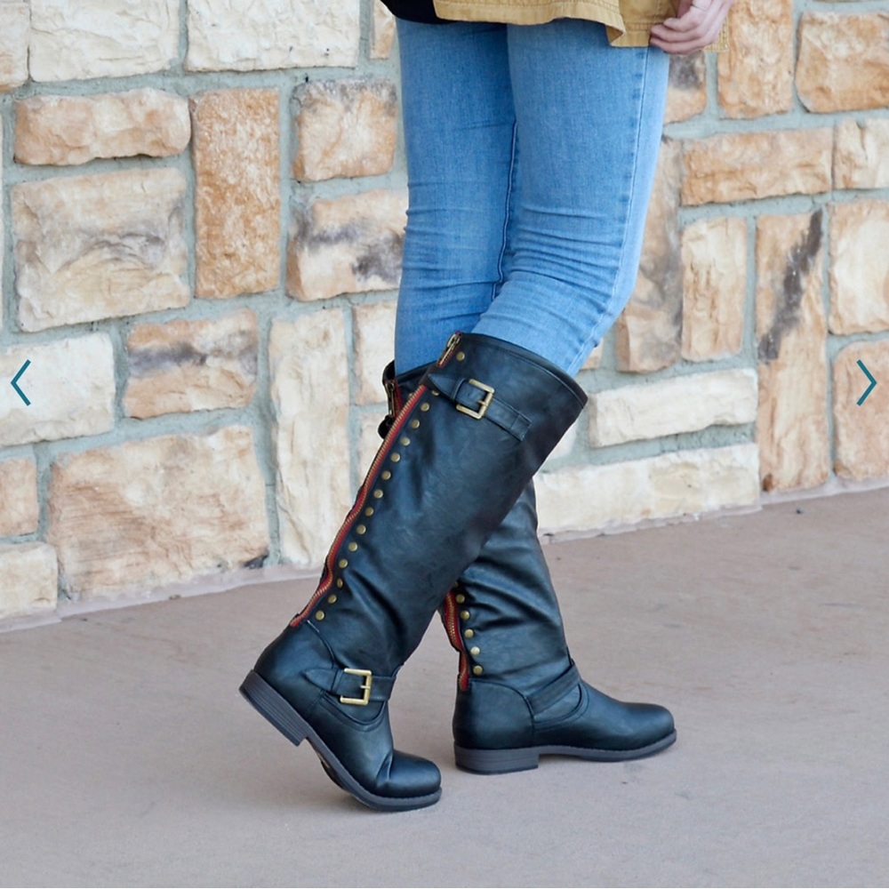 Journee Collection - Spokane Extra Wide Calf Book. Size 9 Black